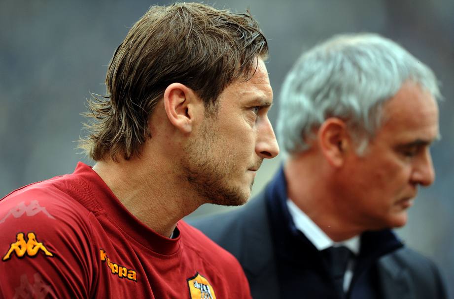 Ritratto in campo con Francesco Totti: lo scudetto sfumato con il club giallorosso  il suo grande rimpianto (Ansa)